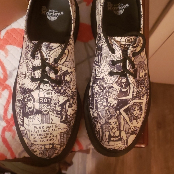 Doc Martens - Picture 3 of 4